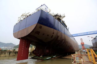 舟山中遠(yuǎn)海運(yùn)重工第二艘8.16萬噸散貨船 n746 成功下水