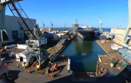 遼寧艦大修 為何入塢10個月仍未下水？